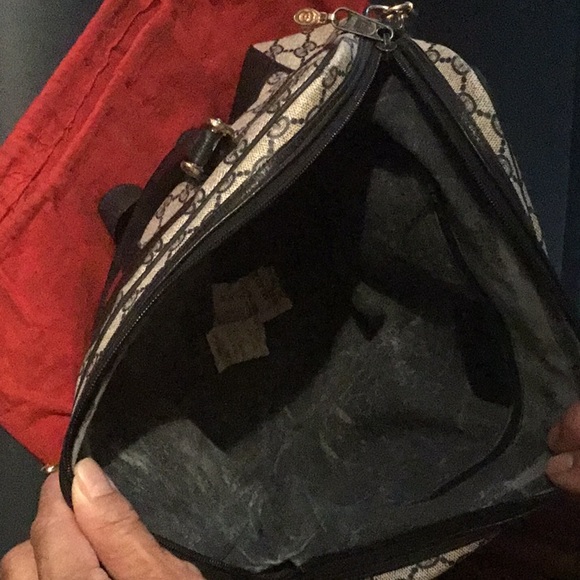 VIntage GUCCI like new large bag - Picture 6 of 10